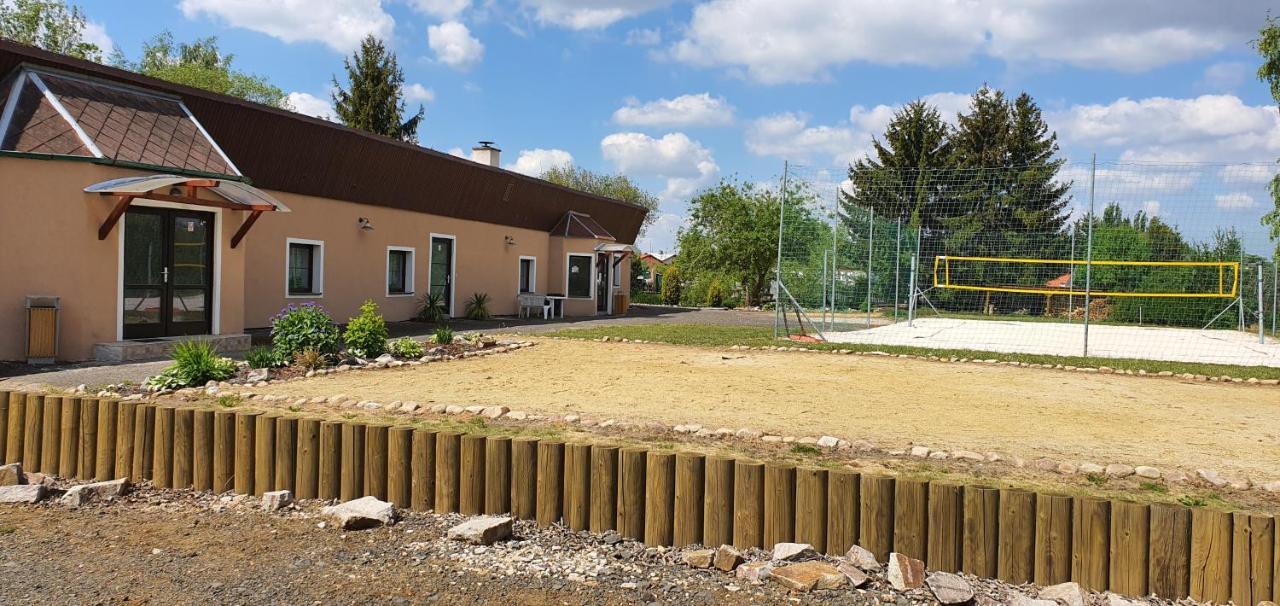 Penzion A Hospudka U Anny Nové Sedlo Exterior photo